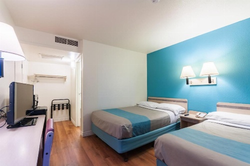 Motel 6-Green River, UT image 10